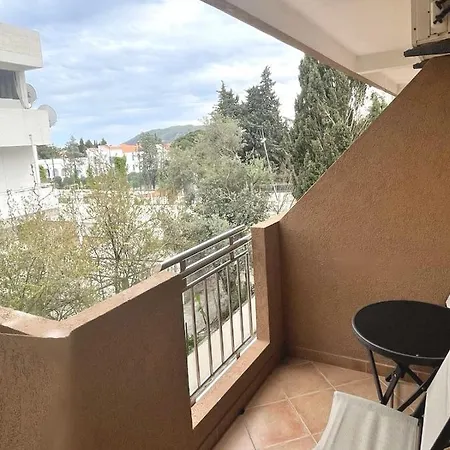 Suzana Lux 3*