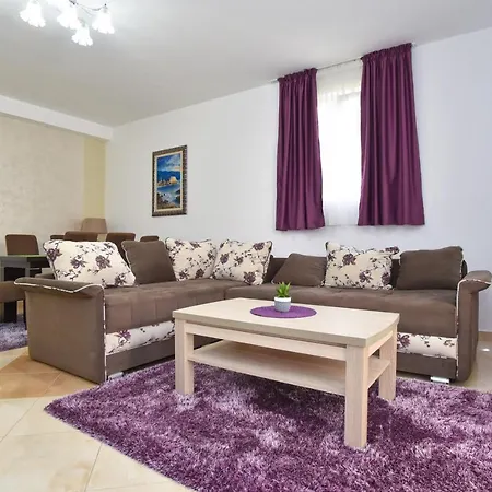 Suzana Lux Apartahotel Budva