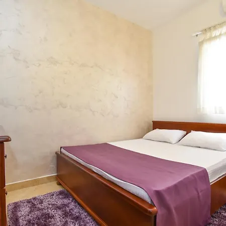 Apartahotel Suzana Lux