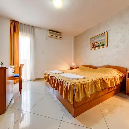 Apartahotel Suzana Lux Budva