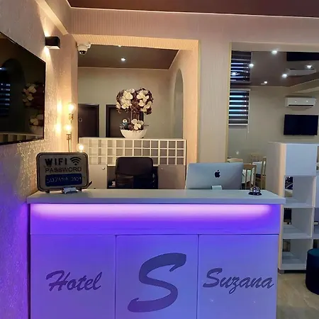 Suzana Lux Apartahotel