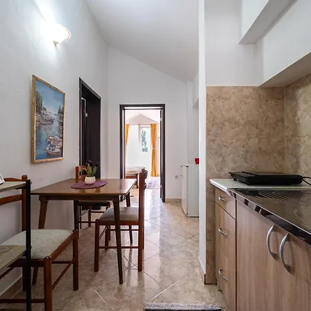 Apartahotel Suzana Lux Budva