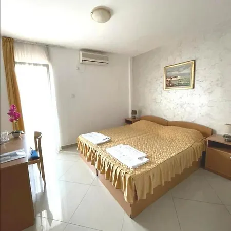 Suzana Hotel de apartamente 3*